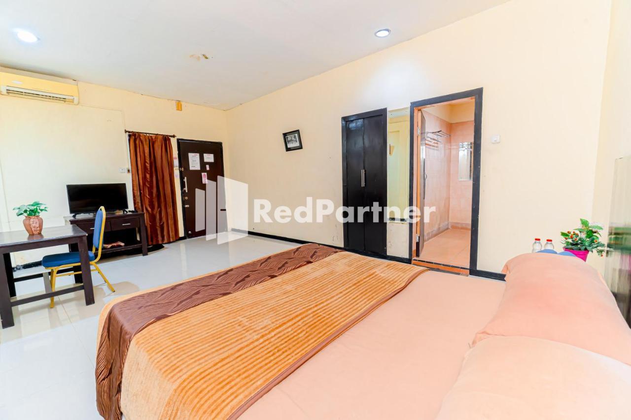 Cherry Pink Hotel Medan Mitra Reddoorz Екстер'єр фото